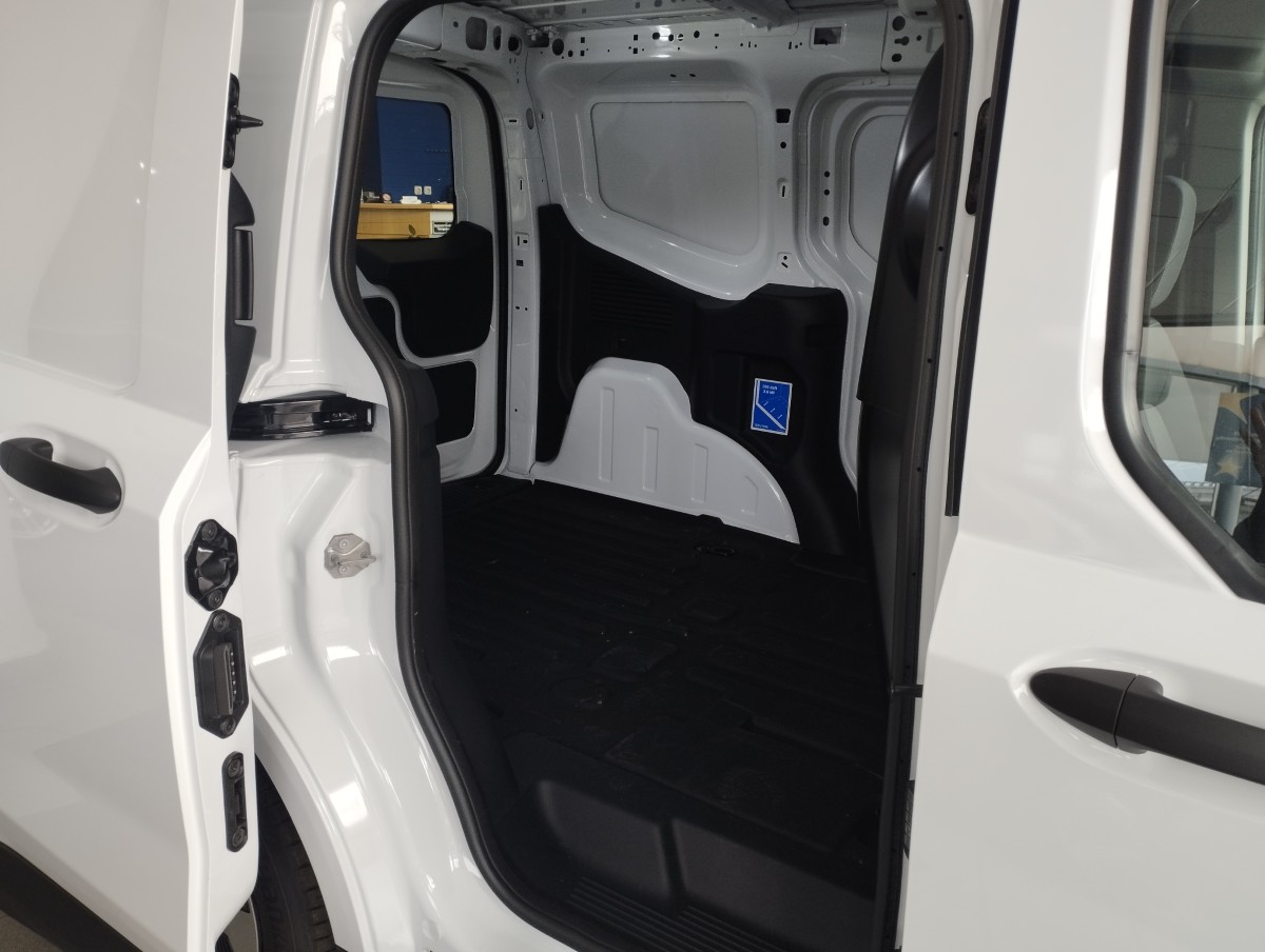 Transit Courier Van Trend Electric